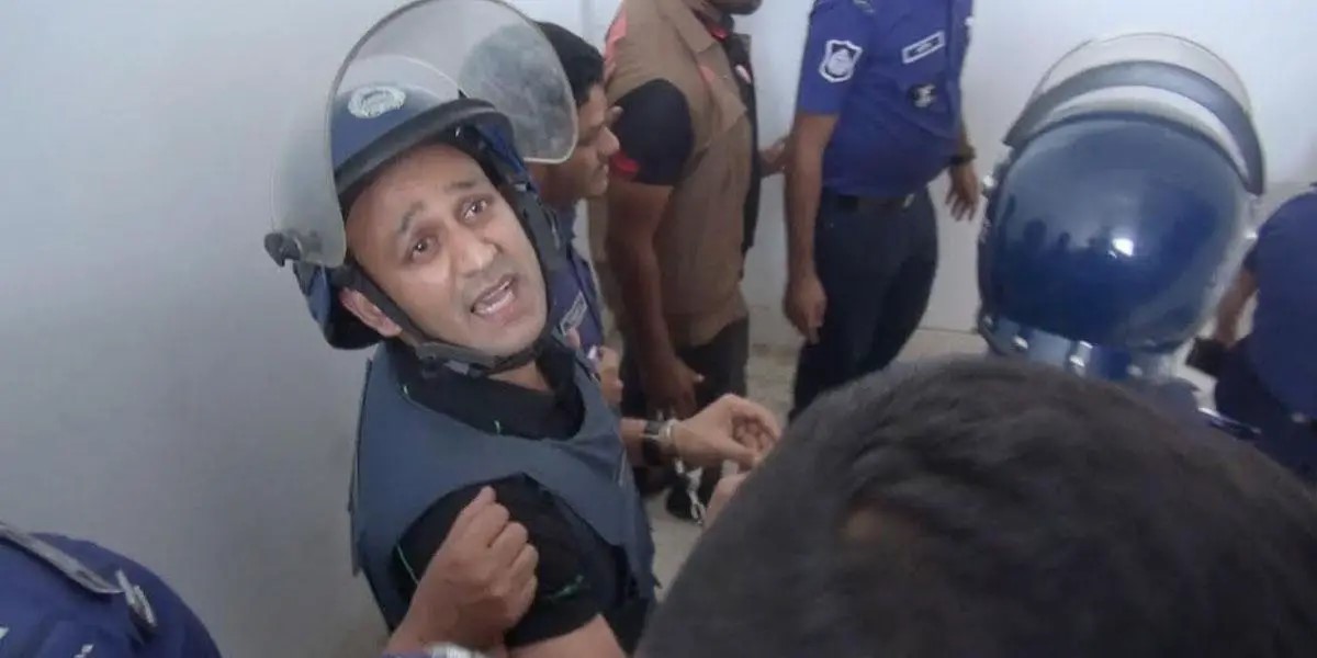 ‌‌'আমি বৈষম্যের শিকার', আদালতে ব্যারিস্টার সুমন